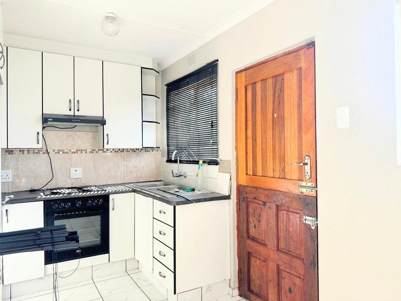 To Let 3 Bedroom Property for Rent in Mthata Eastern Cape